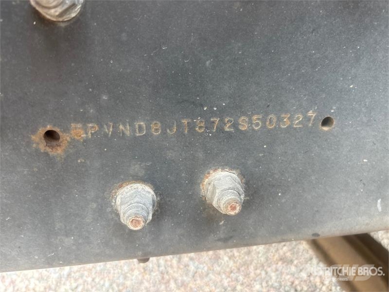 Hino 238 Tovornjaki zabojniki
