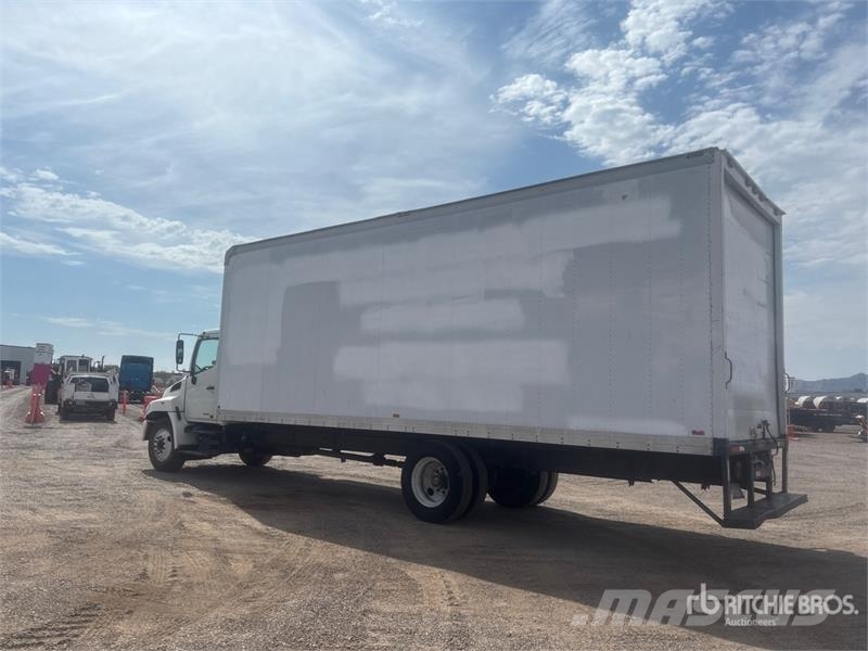 Hino 238 Tovornjaki zabojniki