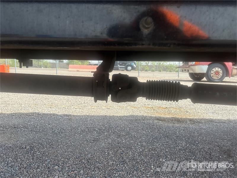 Hino 238 Tovornjaki zabojniki