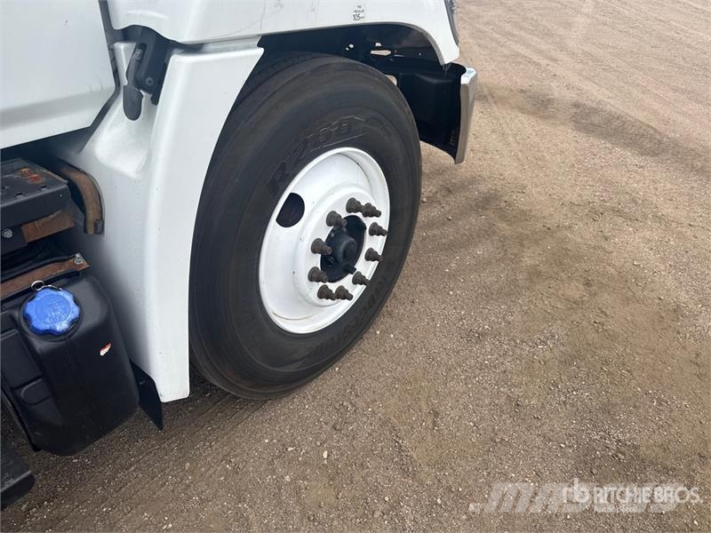 Hino 268 شاحنات بدرجة حرارة قابلة للضبط