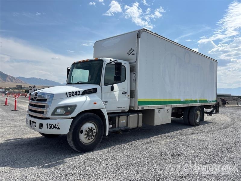 Hino 268 Kofferaufbau