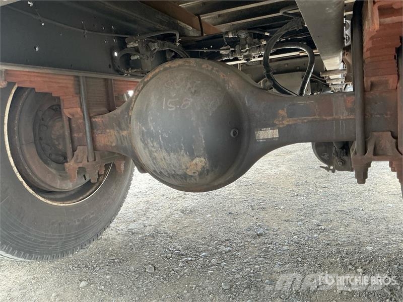 Hino 268 Dobozos teherautók