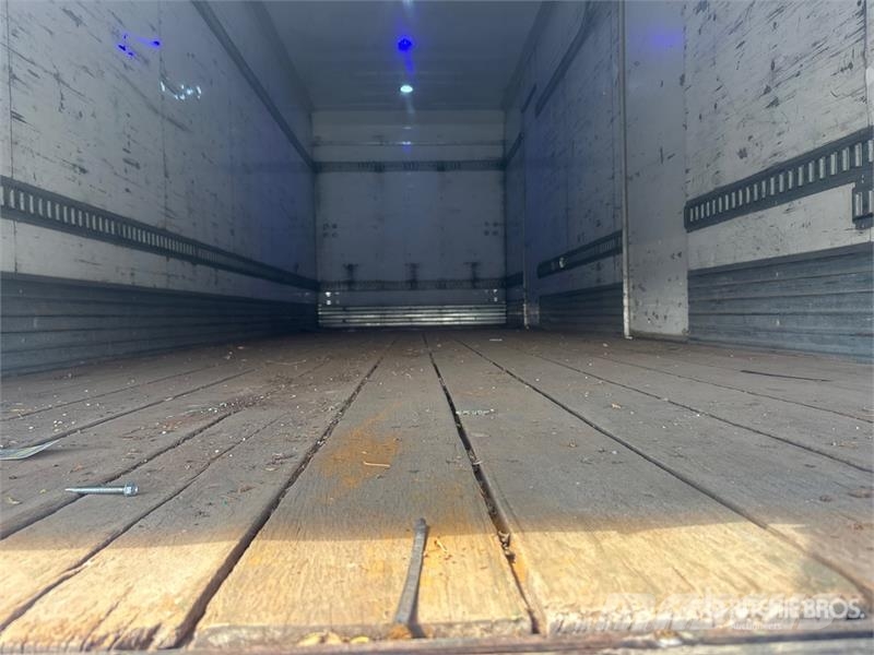 Hino 268 ボックスボディー、ウイング、箱車