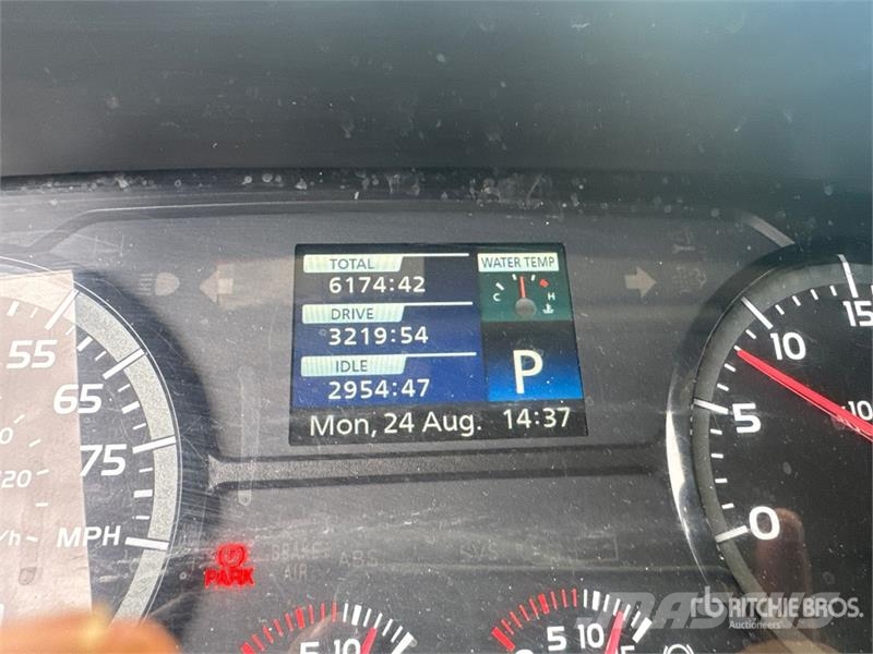 Hino 268 شاحنات بدرجة حرارة قابلة للضبط