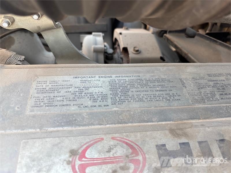 Hino 268 Tovornjaki zabojniki