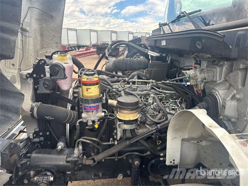 Hino 268 شاحنات بدرجة حرارة قابلة للضبط