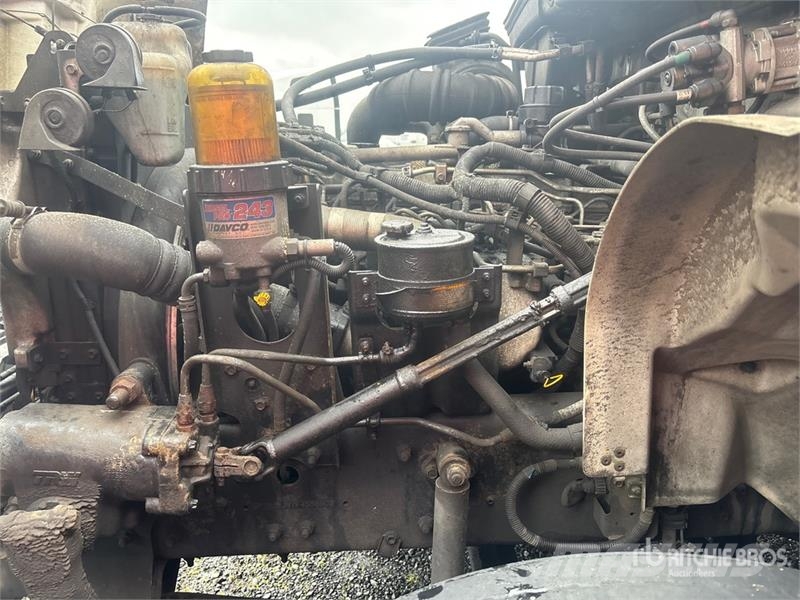 Hino 268 탑차 트럭