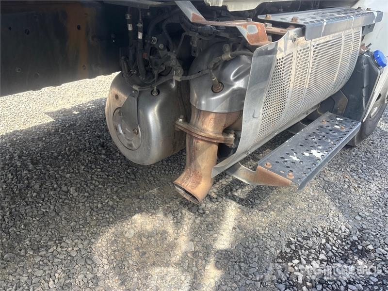 Hino 268 ボックスボディー、ウイング、箱車
