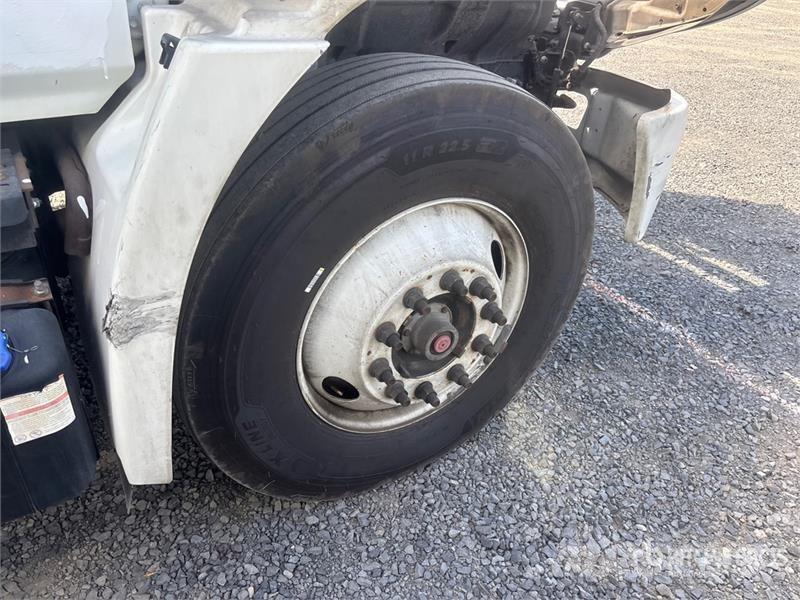 Hino 268 ボックスボディー、ウイング、箱車