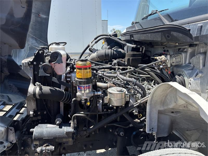 Hino 268 탑차 트럭