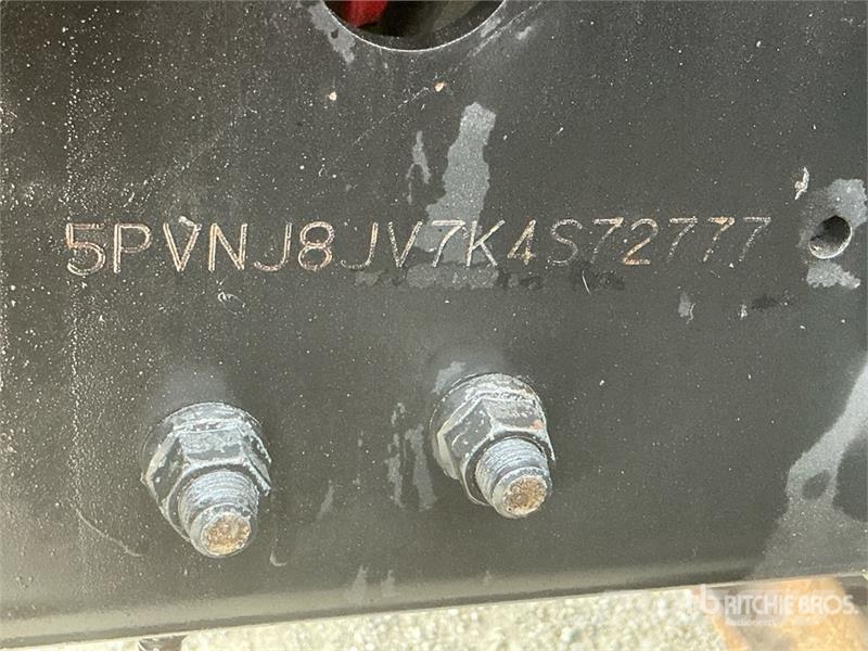 Hino 268 Dobozos teherautók