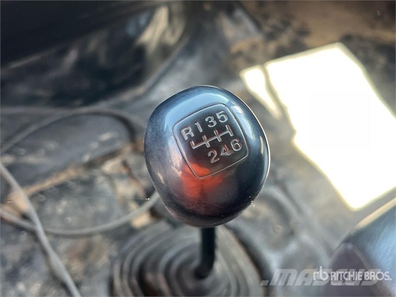 Hino 268 شاحنات بدرجة حرارة قابلة للضبط