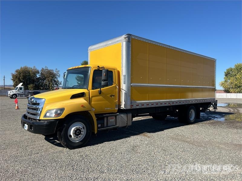 Hino 268 탑차 트럭