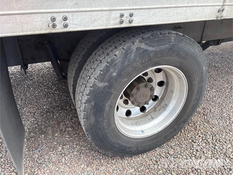 Hino 268 Skříňová nástavba