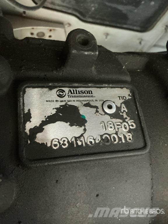 Hino 268 Dobozos teherautók