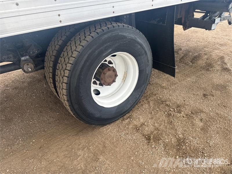 Hino 268 شاحنات بدرجة حرارة قابلة للضبط