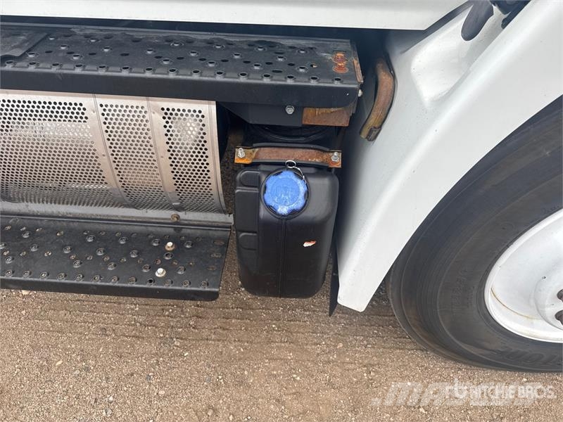 Hino 268 شاحنات بدرجة حرارة قابلة للضبط