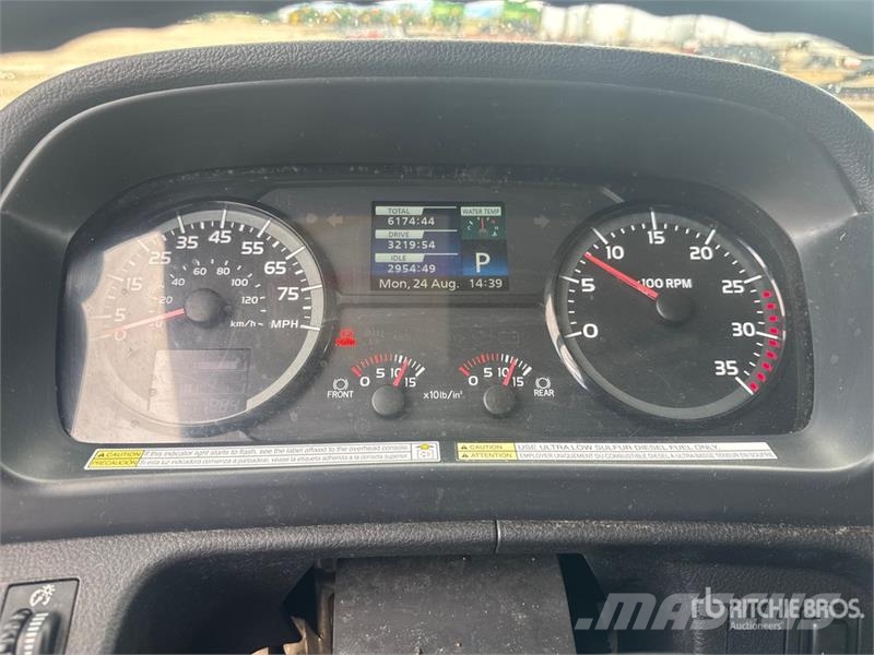 Hino 268 شاحنات بدرجة حرارة قابلة للضبط