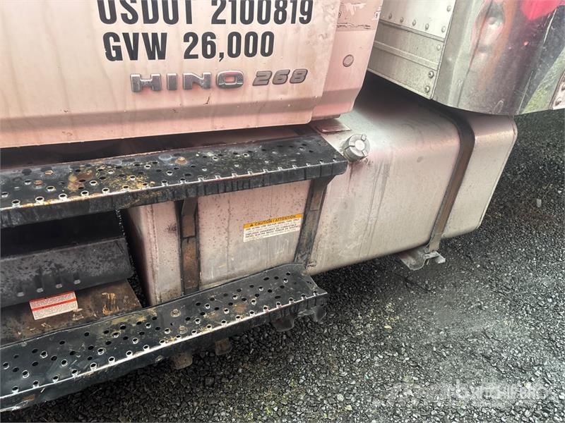 Hino 268 탑차 트럭
