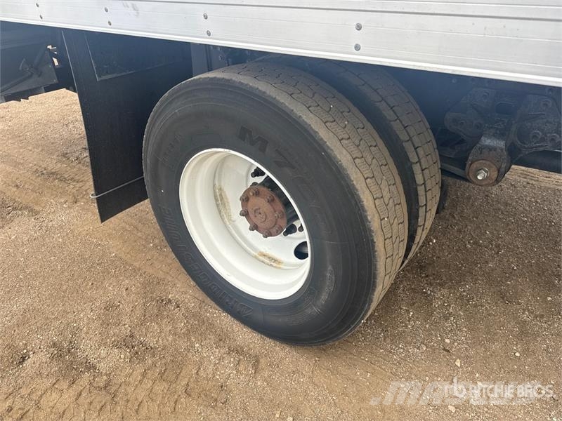 Hino 268 شاحنات بدرجة حرارة قابلة للضبط