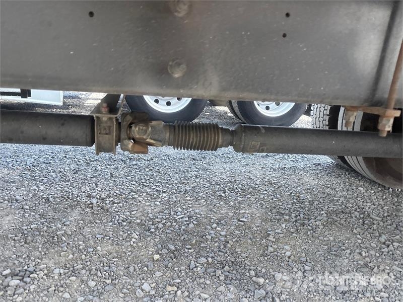 Hino 268 ボックスボディー、ウイング、箱車