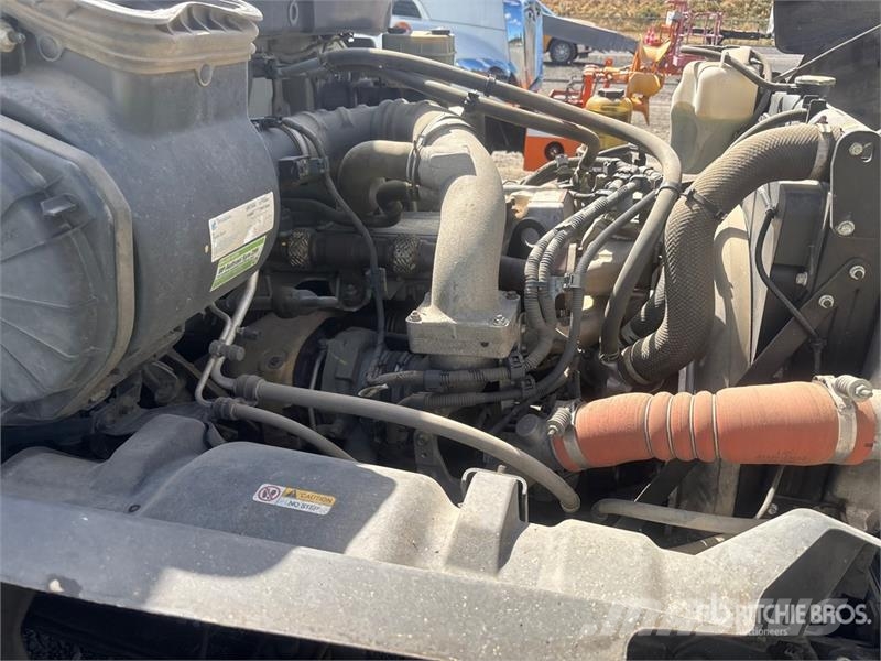 Hino 268 ボックスボディー、ウイング、箱車