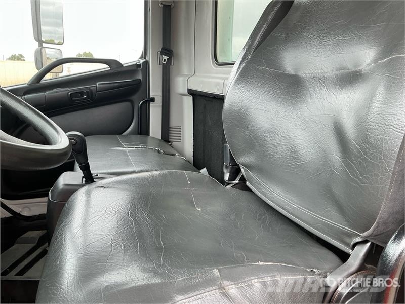 Hino 268 Dobozos teherautók