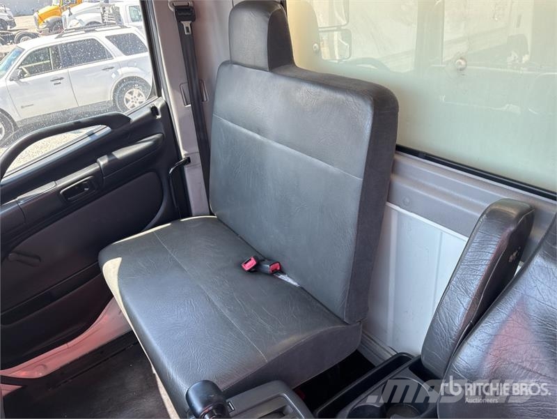 Hino 268 탑차 트럭