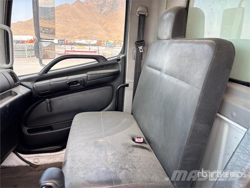 Hino 268 Kofferaufbau