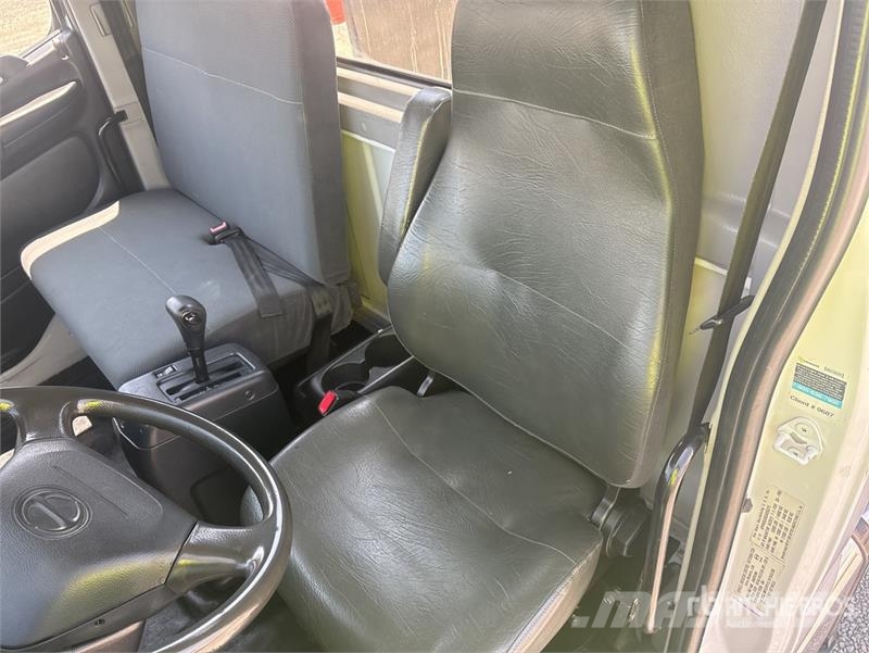 Hino 268 Bergungsfahrzeuge