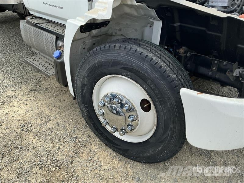 Hino 268 Dobozos teherautók