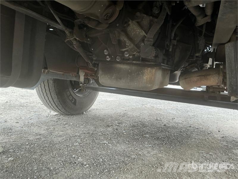 Hino 268 Dobozos teherautók