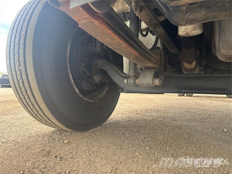 Hino 268 شاحنات بدرجة حرارة قابلة للضبط