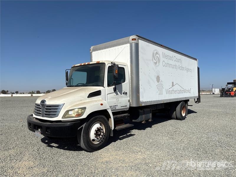 Hino 268 Tovornjaki zabojniki