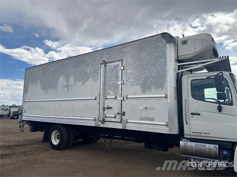 Hino 268 شاحنات بدرجة حرارة قابلة للضبط