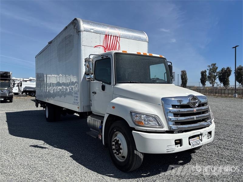 Hino 268 Kofferaufbau