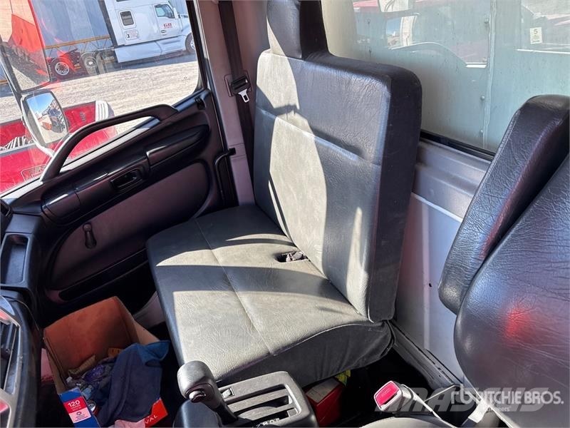 Hino 268A 4x2 Van Truck Camiones caja cerrada