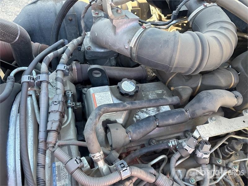 Hino 268A 4x2 Van Truck Camiones caja cerrada
