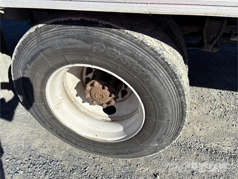 Hino 268A 4x2 Van Truck Camiones caja cerrada