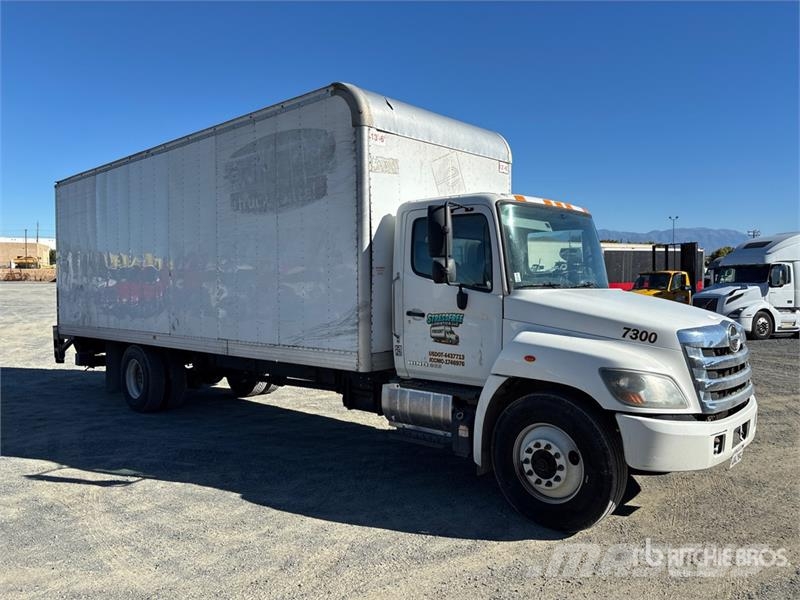 Hino 268A 4x2 Van Truck Camiones caja cerrada