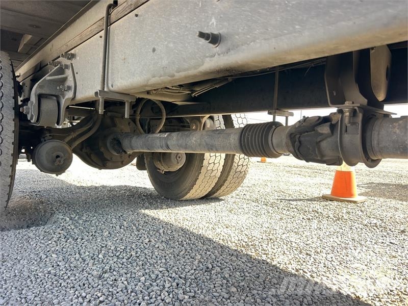 Hino 338 Kravas automašīnas - refrižeratori