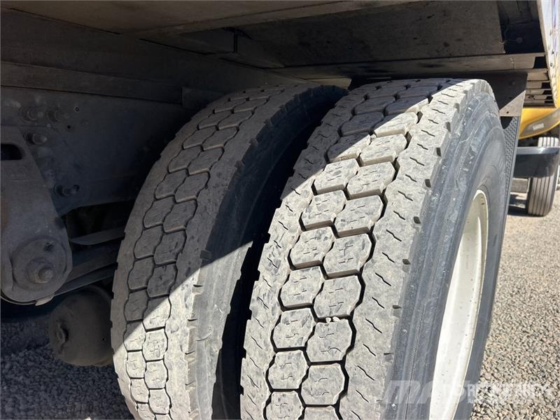 Hino 338 Kravas automašīnas - refrižeratori