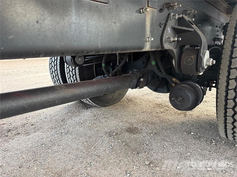 Hino 4x2 Van Truck Camiones con caja de remolque