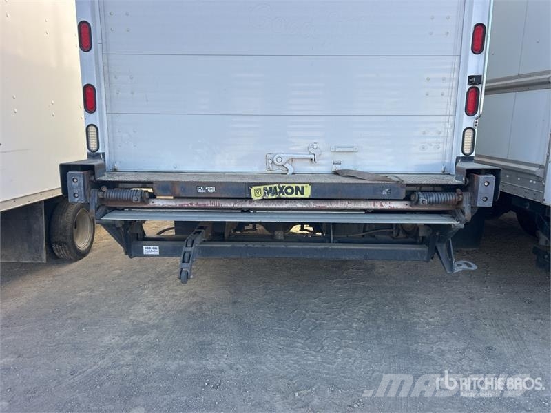 Hino 4x2 Van Truck Camion Fourgon