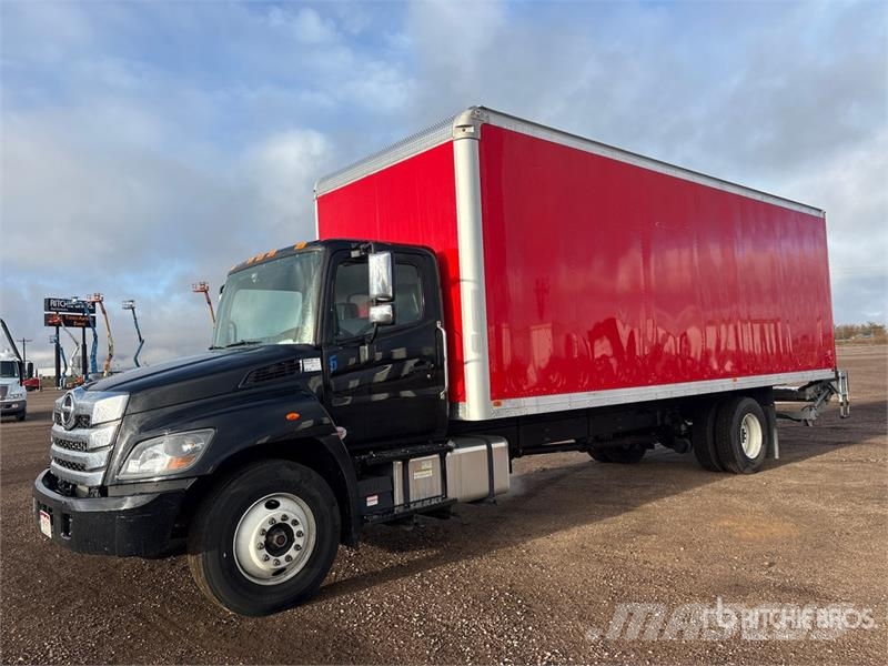 Hino 4x2 Van Truck Camiones con caja de remolque