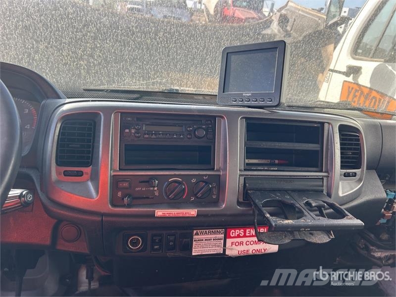 Hino 4x2 Van Truck Camion Fourgon