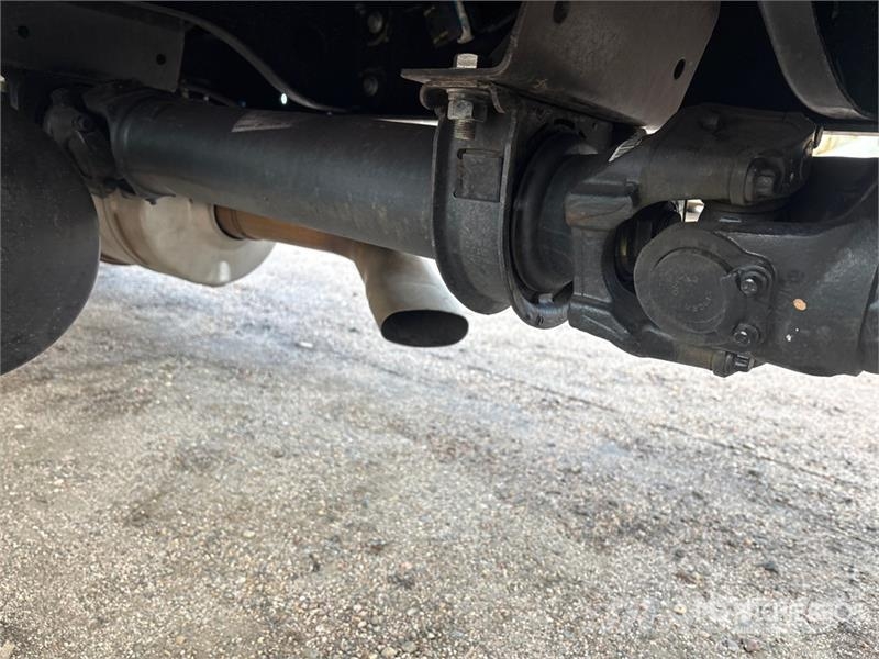 Hino 4x2 Van Truck Camiones con caja de remolque