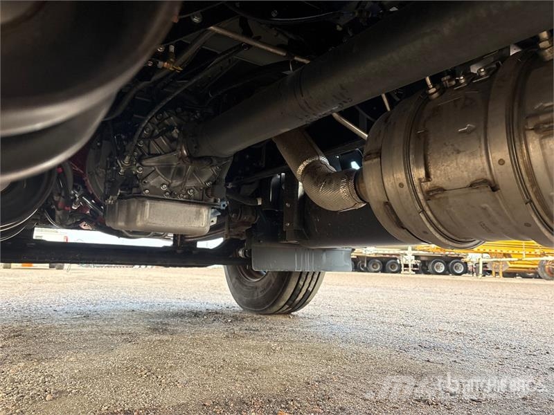 Hino 4x2 Van Truck Camiones con caja de remolque