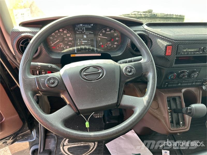 Hino 4x2 Van Truck Tovornjaki zabojniki