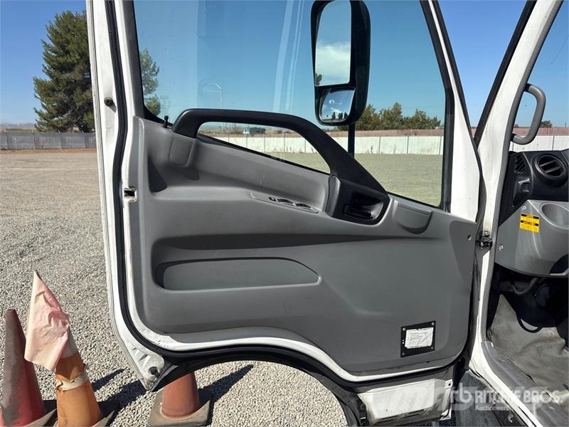Hino 710 4x2 Refrigerated Truck Kravas automašīnas - refrižeratori